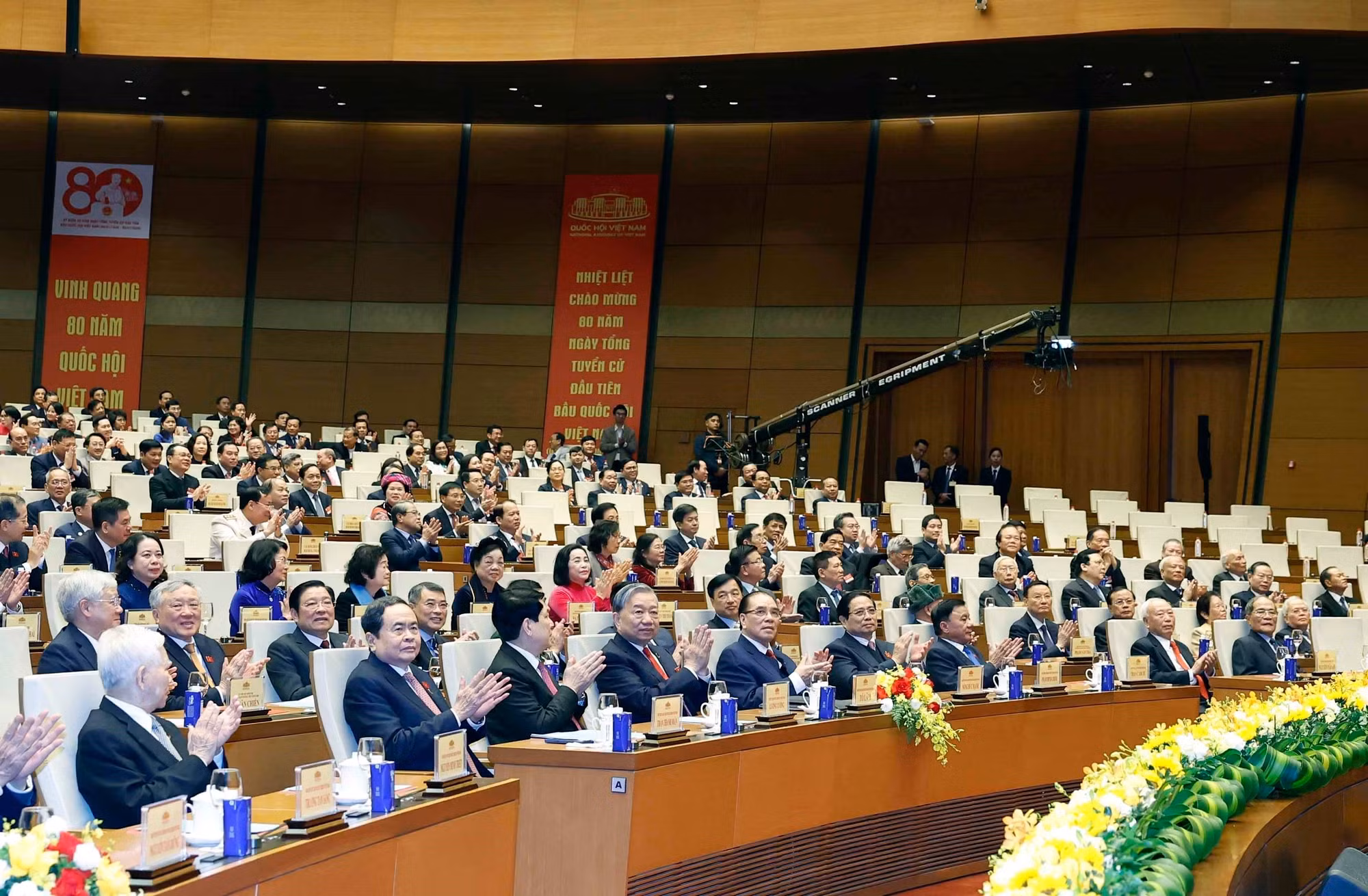 vna-potal-le-ky-niem-80-nam-ngay-tong-tuyen-cu-dau-tien-bau-quoc-hoi-viet-nam-8513498.jpg