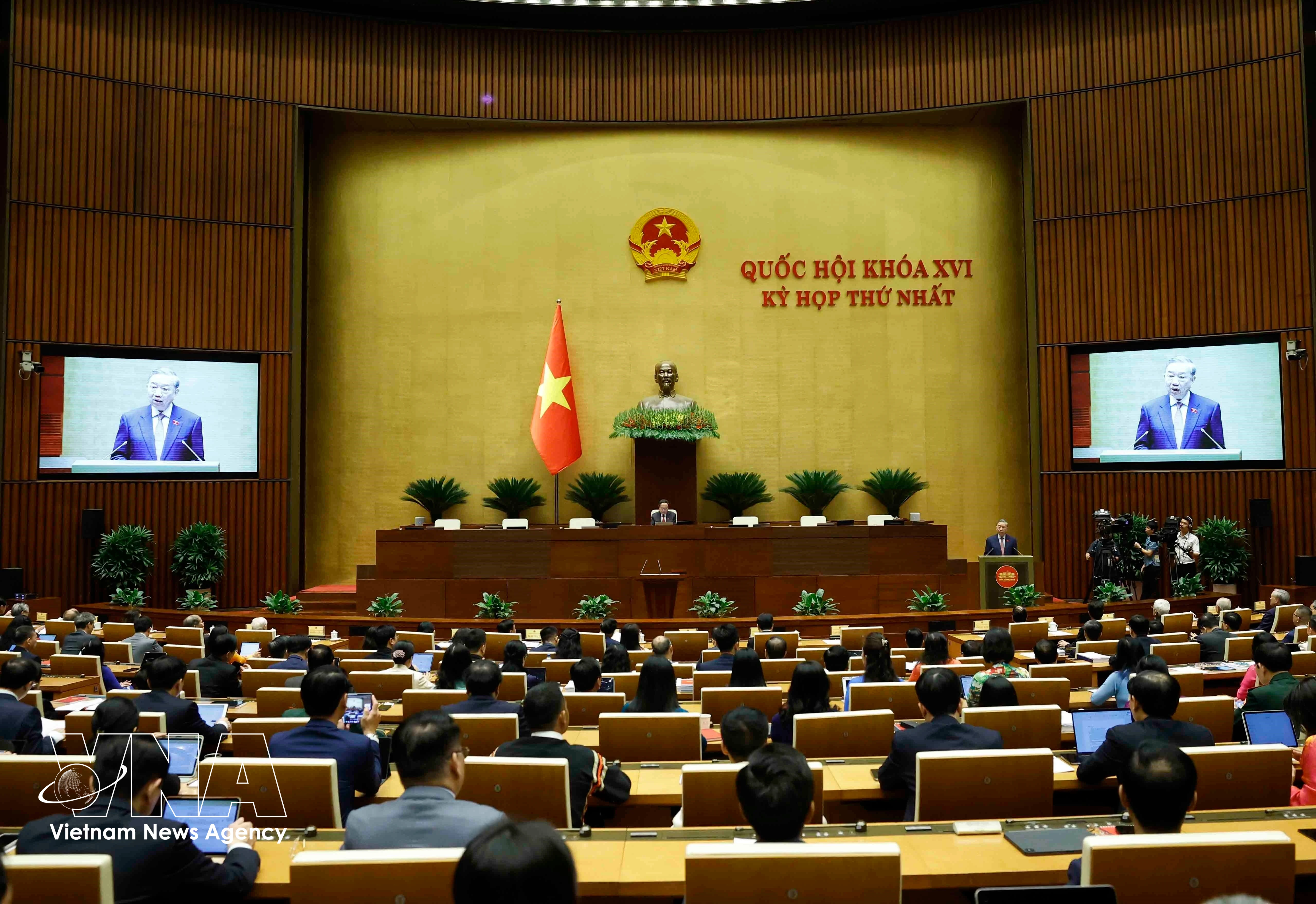 Party General Secretary To Lam delivers a speech at the opening sitting of the first session of the 16th National Assembly. (Photo: VNA) 