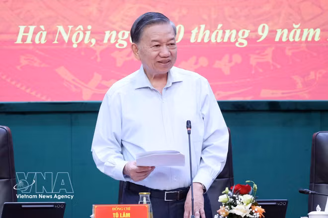 General Secretary of the Communist Party of Vietnam Central Committee and President To Lam speaks at a meeting to review the performance of the Central Public Security Party Committee and the Ministry of Public Security in the third quarter and the first nine months of 2026. (Photo: VNA)