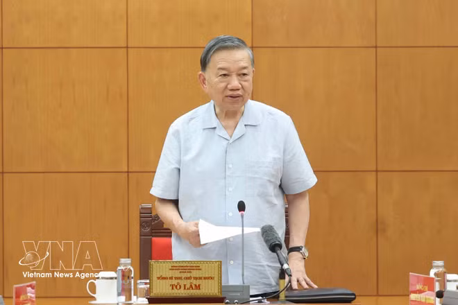 General Secretary of the Communist Party of Vietnam Central Committee and President To Lam speaks at the meeting with the Party Central Committee's Commission for Internal Affairs and relevant agencies in Hanoi on September 28, 2026. (Photo: VNA)