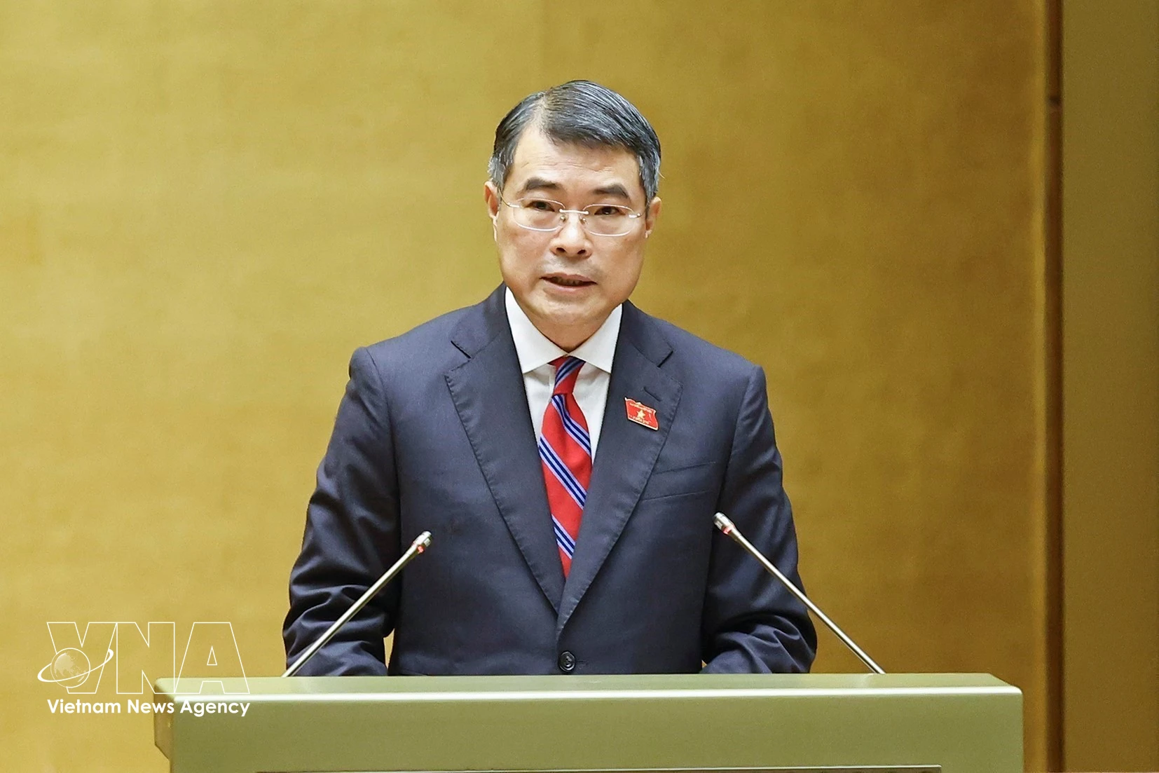 Prime Minister Le Minh Hung speaks at the National Assembly’s first session on April 9. (Photo: VNA)