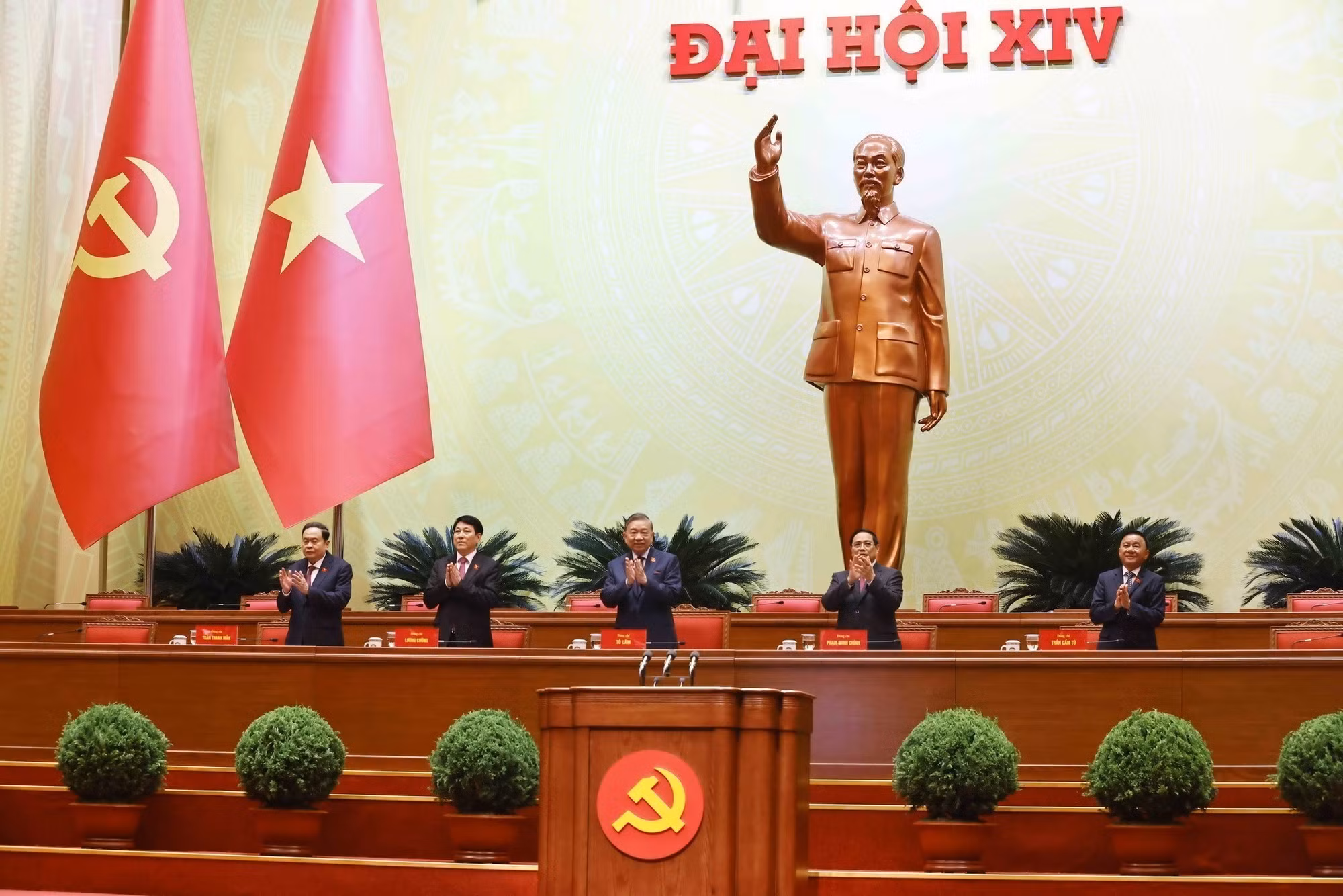 vna-potal-phien-hop-tru-bi-dai-hoi-dang-toan-quoc-lan-thu-xiv-8537997.jpg