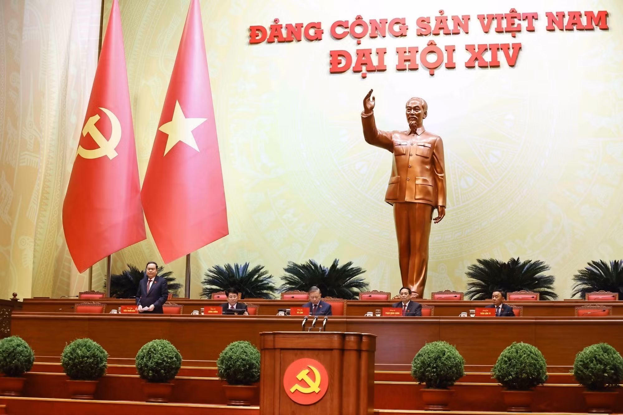 vna-potal-phien-hop-tru-bi-dai-hoi-dang-toan-quoc-lan-thu-xiv-8537998.jpg