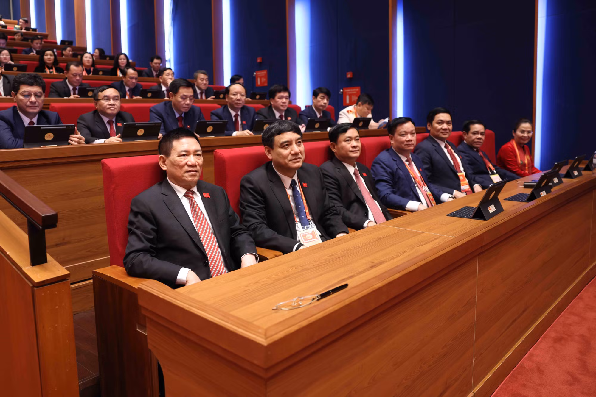 vna-potal-phien-hop-tru-bi-dai-hoi-dang-toan-quoc-lan-thu-xiv-8538035.jpg