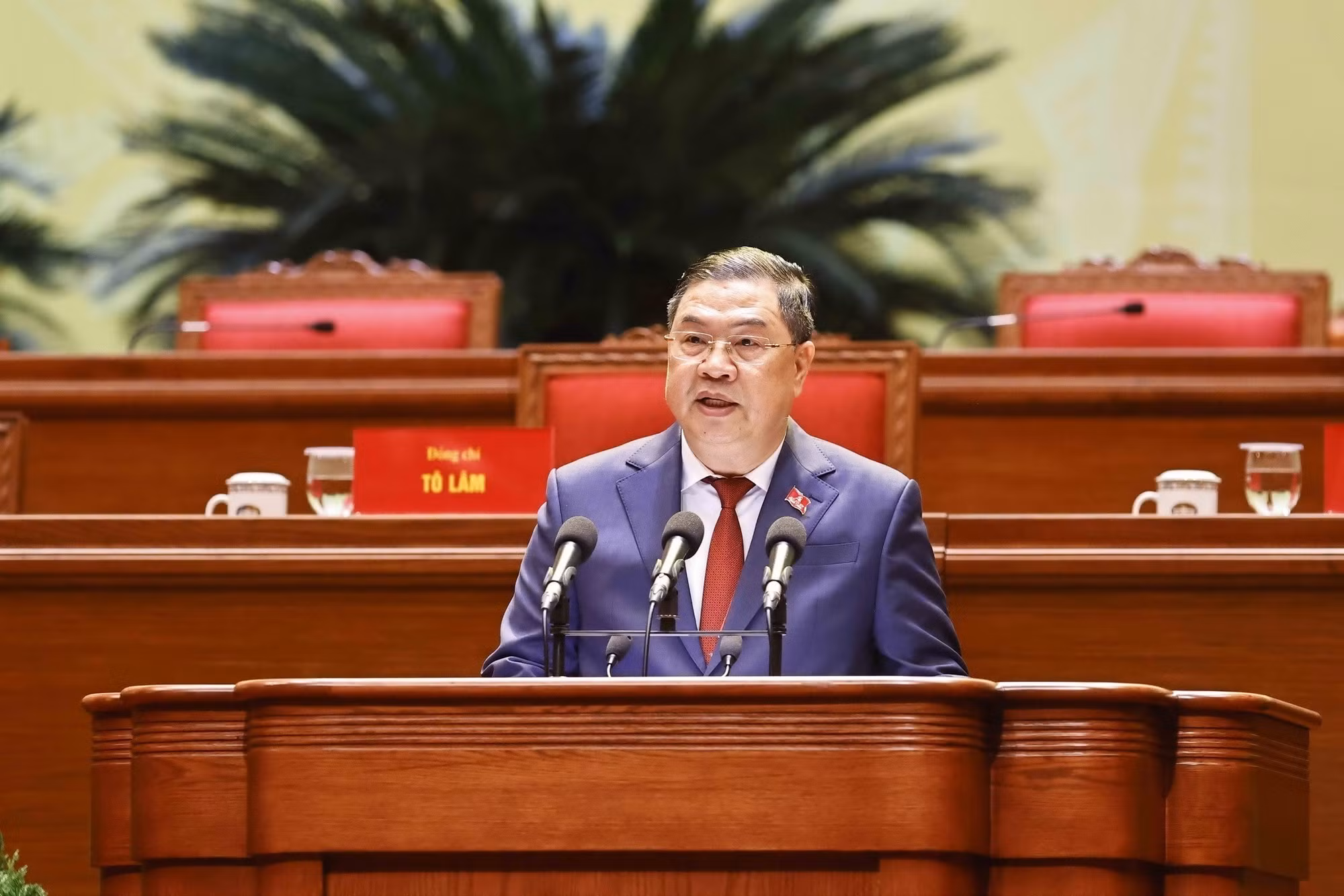 vna-potal-phien-hop-tru-bi-dai-hoi-dang-toan-quoc-lan-thu-xiv-8538021.jpg