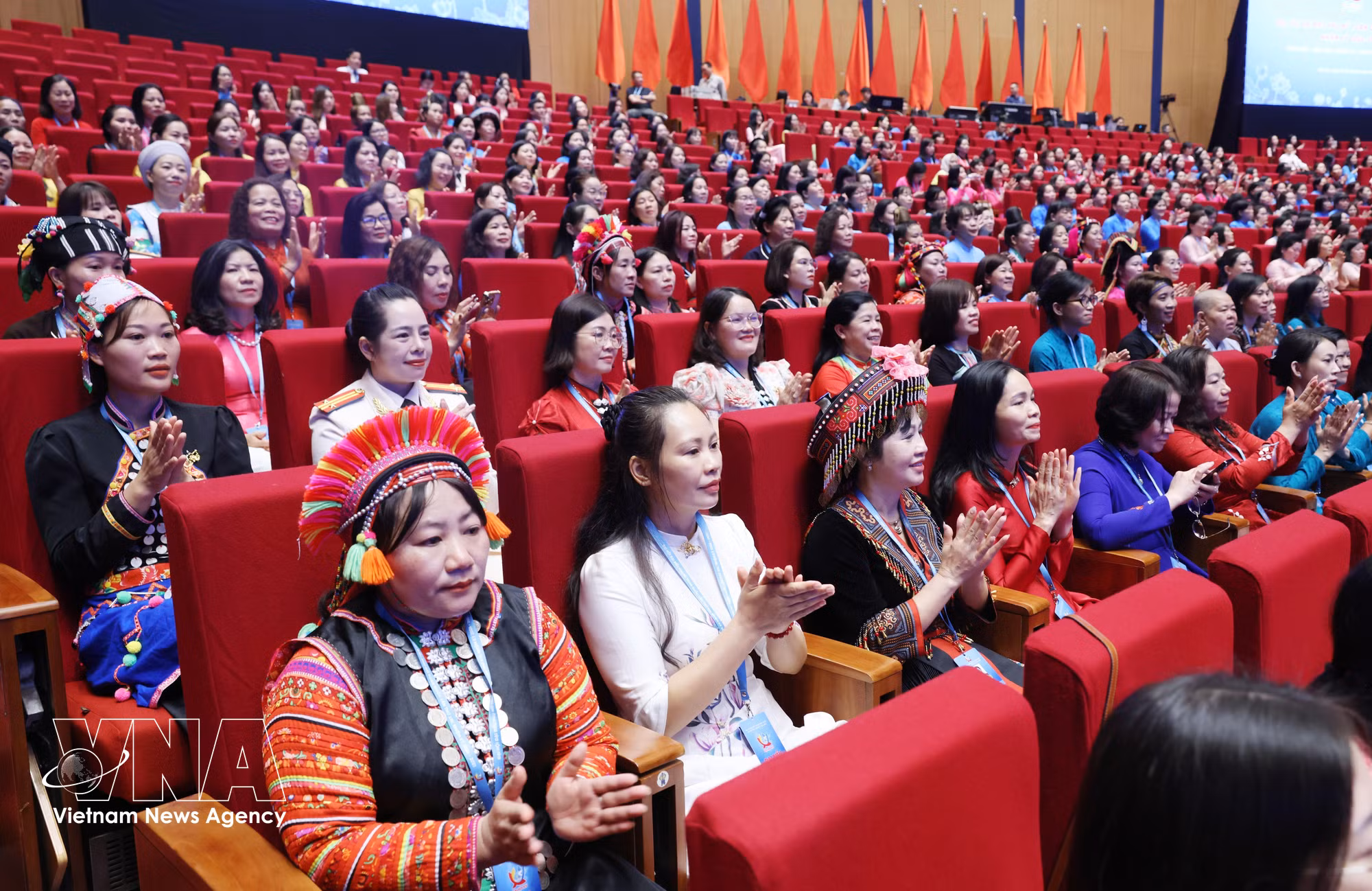 vnanet-dai-hoi-dai-bieu-phu-nu-10.jpg