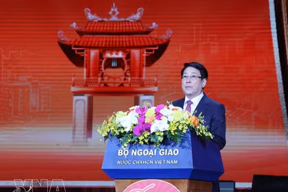 OVs urged to help realise vision of peaceful, prosperous Vietnam