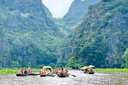 French magazine spotlights Vietnam as destination for diverse experiences 