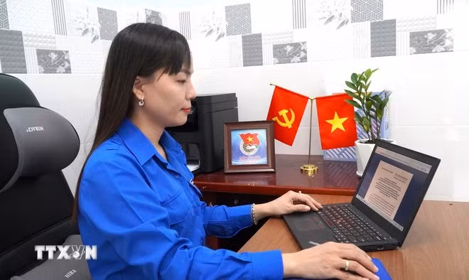 van-kien-trinh-dai-hoi-xiv-cua-dang-8376571.jpg