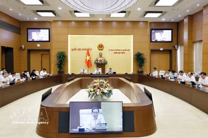 A discussion of the NA Standing Committee at its sixth session in late September (Photo: VNA)