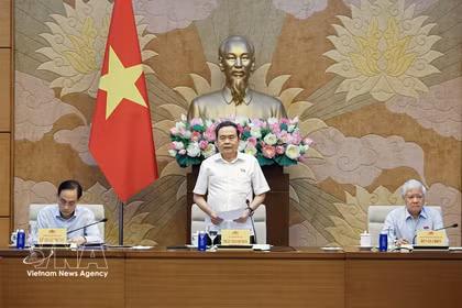 NA Chairman Tran Thanh Man chairs a working session with the Ministry of Foreign Affairs, the NA’s Committee for National Defence, Security and External Relations, and the NA Office in Hanoi on June 15, 2026. (Photo: VNA)