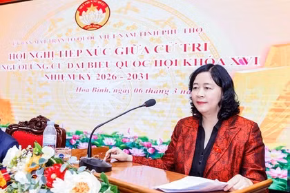 Politburo member, Secretary of the Party Central Committee, Secretary of the Party Committee of the Vietnam Fatherland Front (VFF) and central mass organisations, and President of the VFF Central Committee Bui Thi Minh Hoai speaks at the event in Phu Tho province on March 6. (Photo: chinhphu.vn)