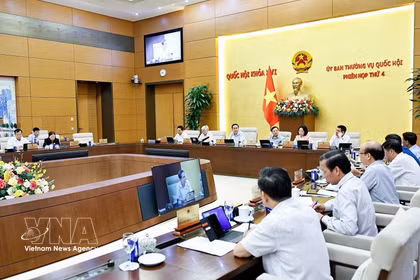 The fourth session of the National Assembly Standing Committee (Photo: VNA)