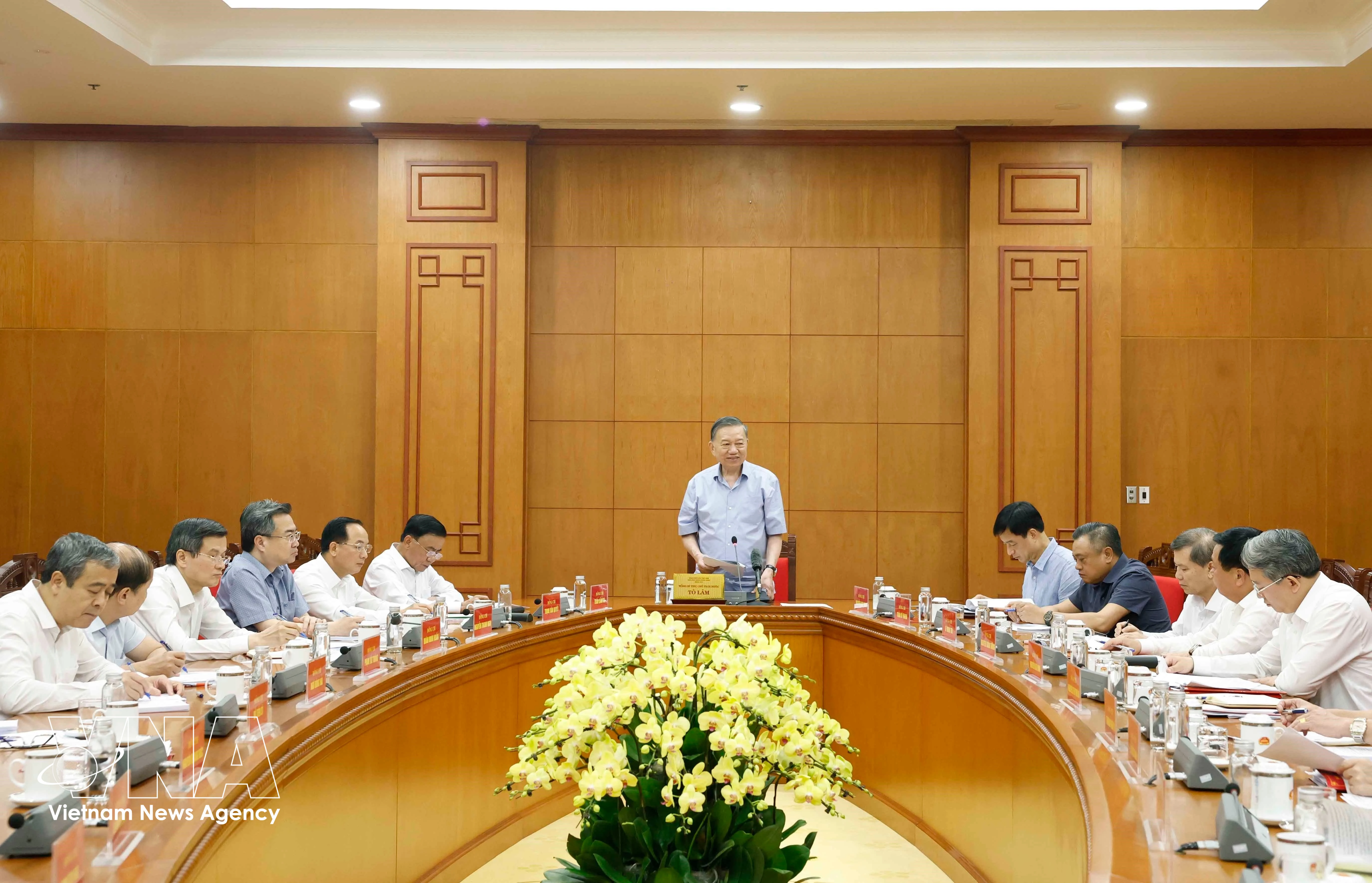 Party General Secretary and State President To Lam chairs a working session in Hanoi on June 15, 2026, to provide comments on the draft strategy for the Party’s ideological work in the context of digital transformation. (Photo: VNA)