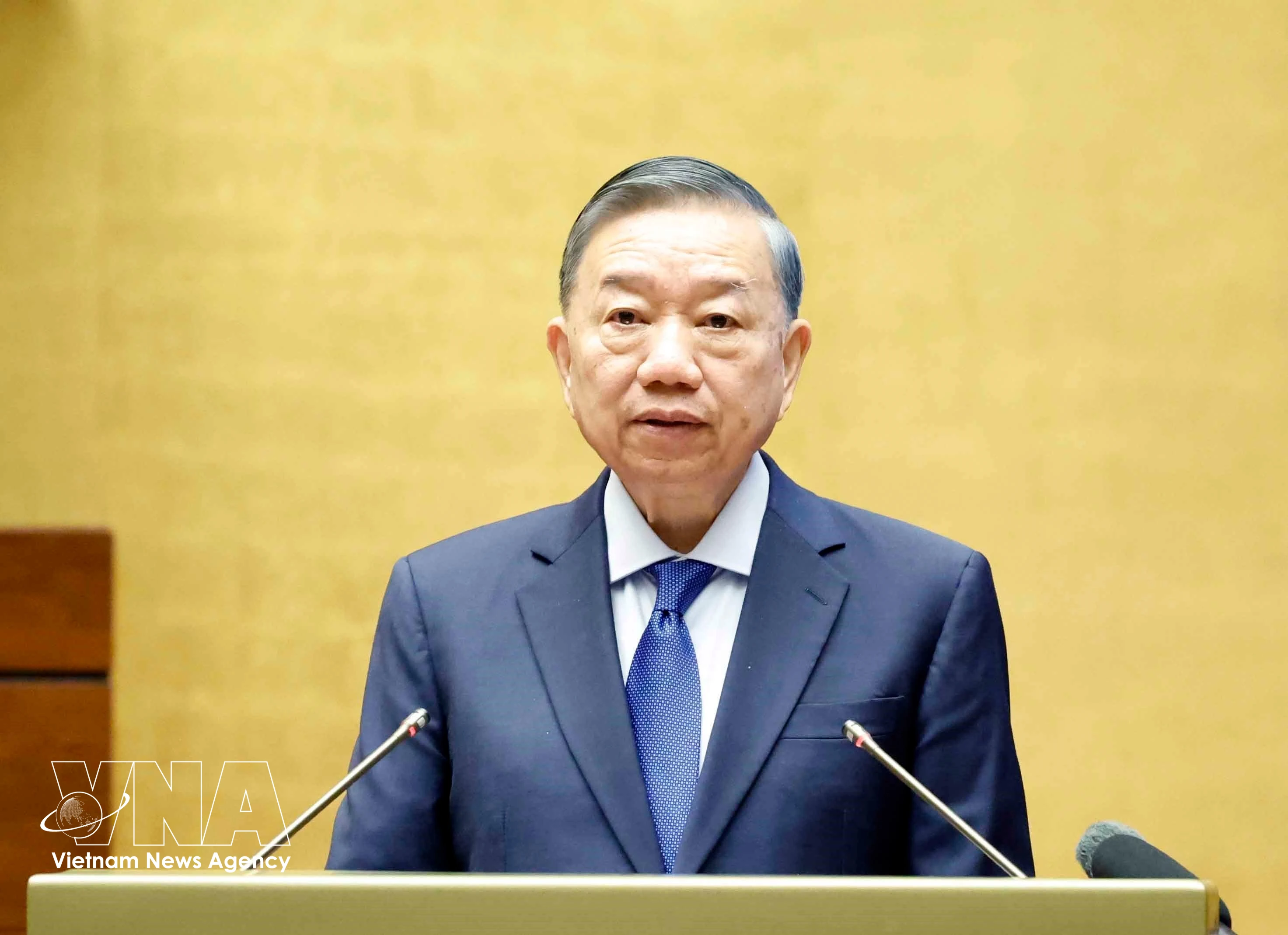Party General Secretary and State President To Lam addresses the June 30 national conference on studying, disseminating and implementing the Politburo’s Resolution No. 10-NQ/TW on developing the foreign-invested economic sector.(Photo: VNA)