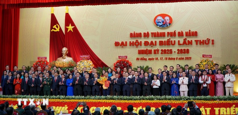 The Da Nang Party Committee for the 2025–2030 term make debut at the first Party Congress of the city. (Photo: VNA)