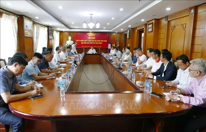 At the conference held in Vientiane on November 6 to collect feedback on the draft documents for the 14th Party Congress. (Photo: VNA)