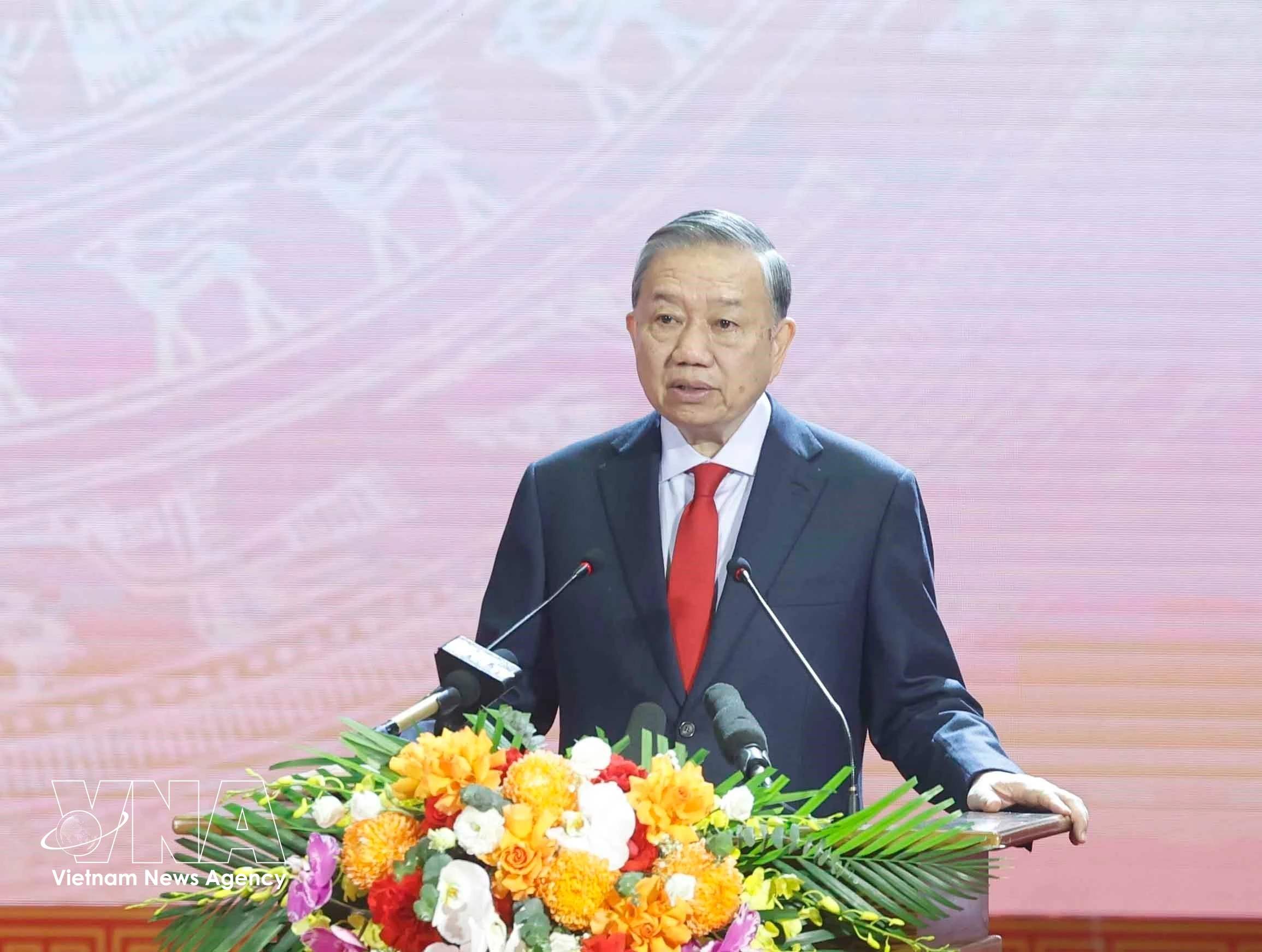 Party General Secretary and State President To Lam speaks at the ceremony marking the 120th birth anniversary of late Party General Secretary Ha Huy Tap (April 24, 1906 – 2026) in Ha Tinh province on April 21, 2026. (Photo: VNA)