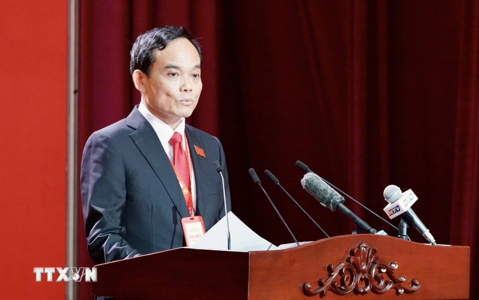 Tran Luu Quang, Secretary of the Party Central Committee and Secretary of the municipal Party Committee, addresses the congress (Photo: VNA) hcm-city-2.jpg