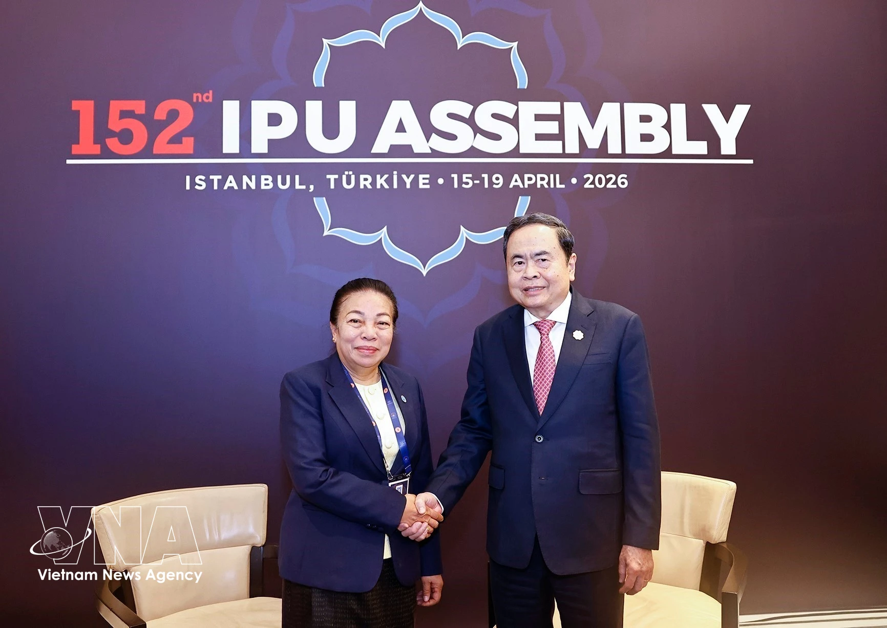 Vietnamese National Assembly (NA) Chairman Tran Thanh Man (R) meets with Vice President of the Lao NA Sounthone Xayachack on the sidelines of the 152nd Assembly of the Inter-Parliamentary Union (IPU-152) in Istanbul, Türkiye, on April 17, 2026. (Photo: VNA)