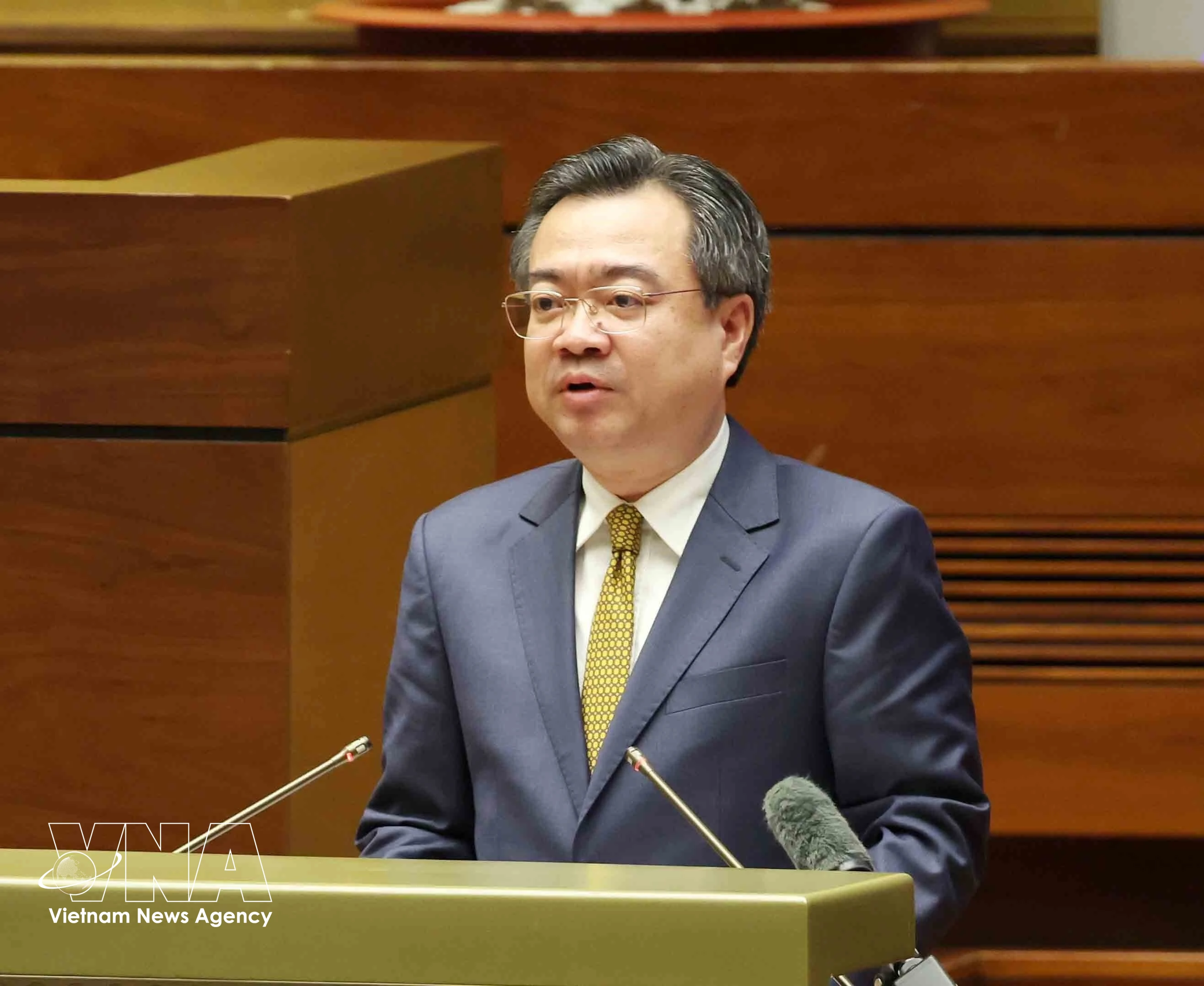 Politburo member, Secretary of the Party Central Committee, and Chairman of its Commission for Policies and Strategies Nguyen Thanh Nghi speaks at the national conference. (Photo: VNA)