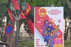 Hanoi adorned with flags and flowers ahead of election day