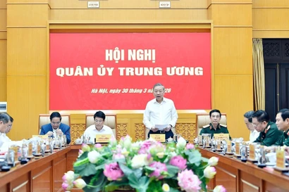 Party leader chairs Central Military Commission's meeting in Hanoi