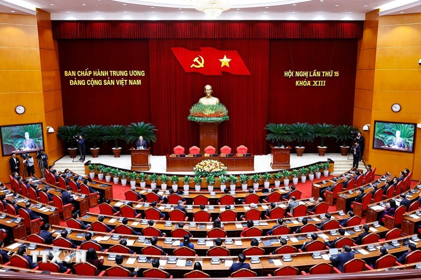 The closing of the 13th Party Central Committee's 15th plenum on December 23 (Photo: VNA)