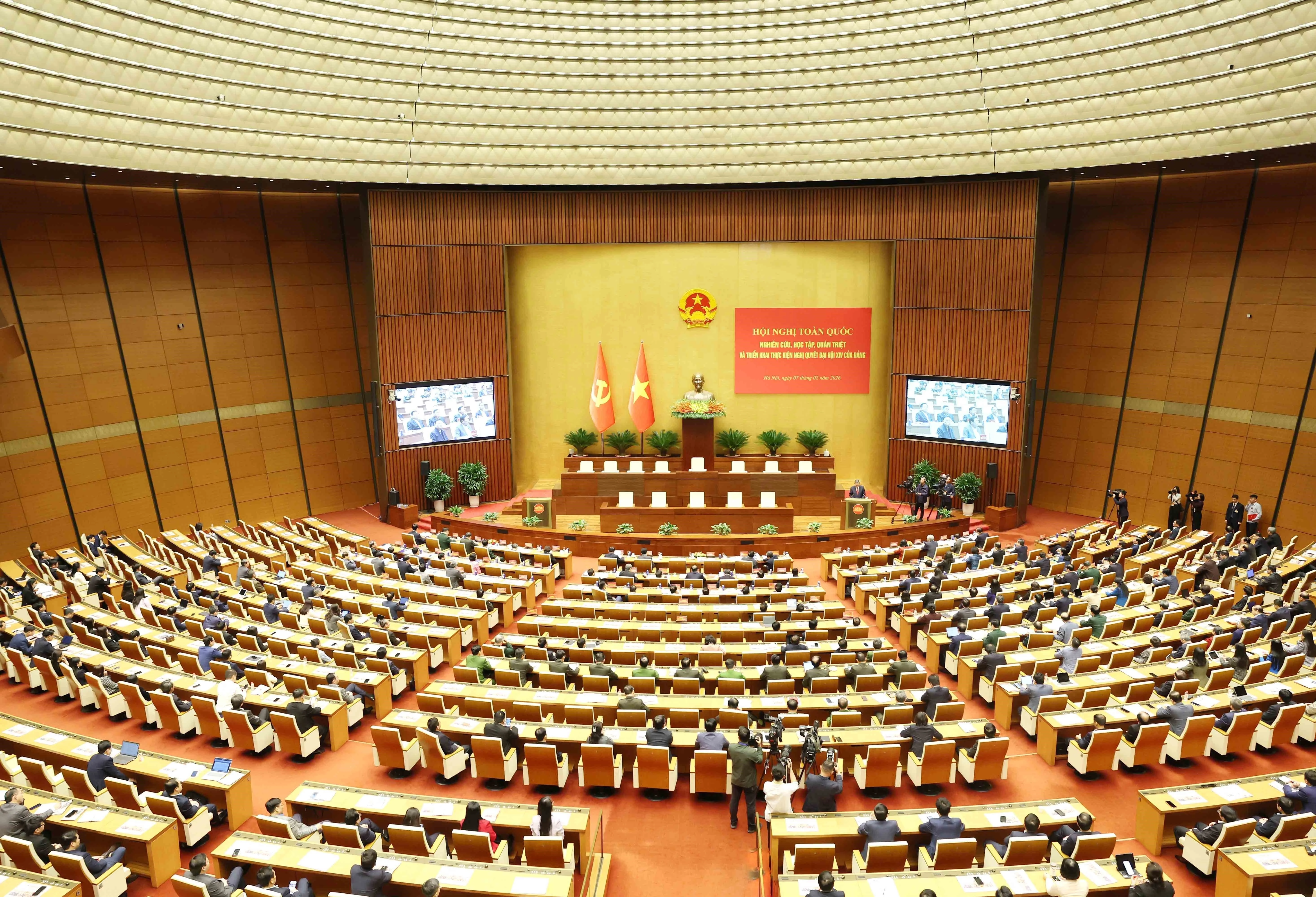 An overview of the national conference to disseminate and implement the Resolution of the 14th National Party Congress. (Photo: VNA)