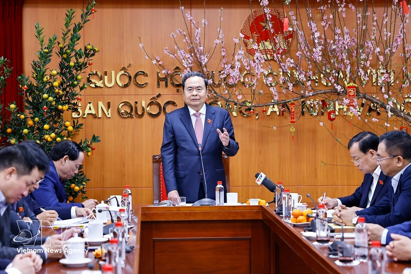 National Assembly (NA) Chairman Tran Thanh Man (centre) speaks during a working session with the NA's Committee for National Defence, Security and External Affairs on February 24. (Photo: VNA)
