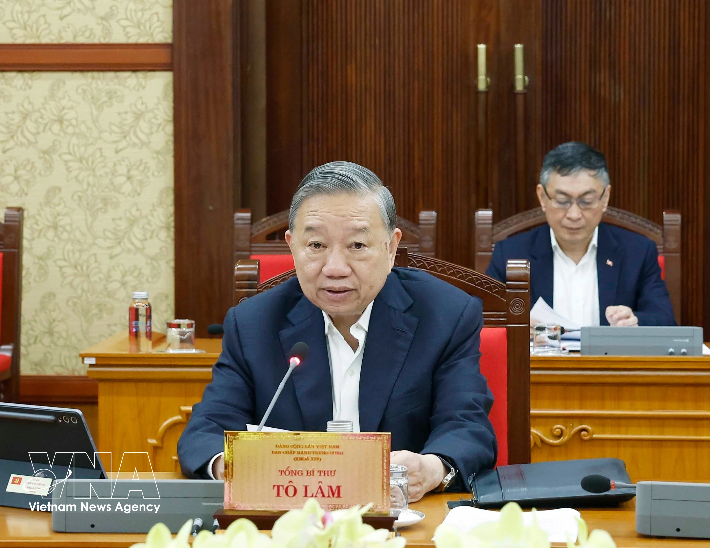 Party General Secretary To Lam addresses the meeting. (Photo: VNA)