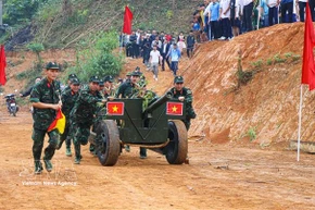 Dien Bien Phu campaign spirit revived through festival activities