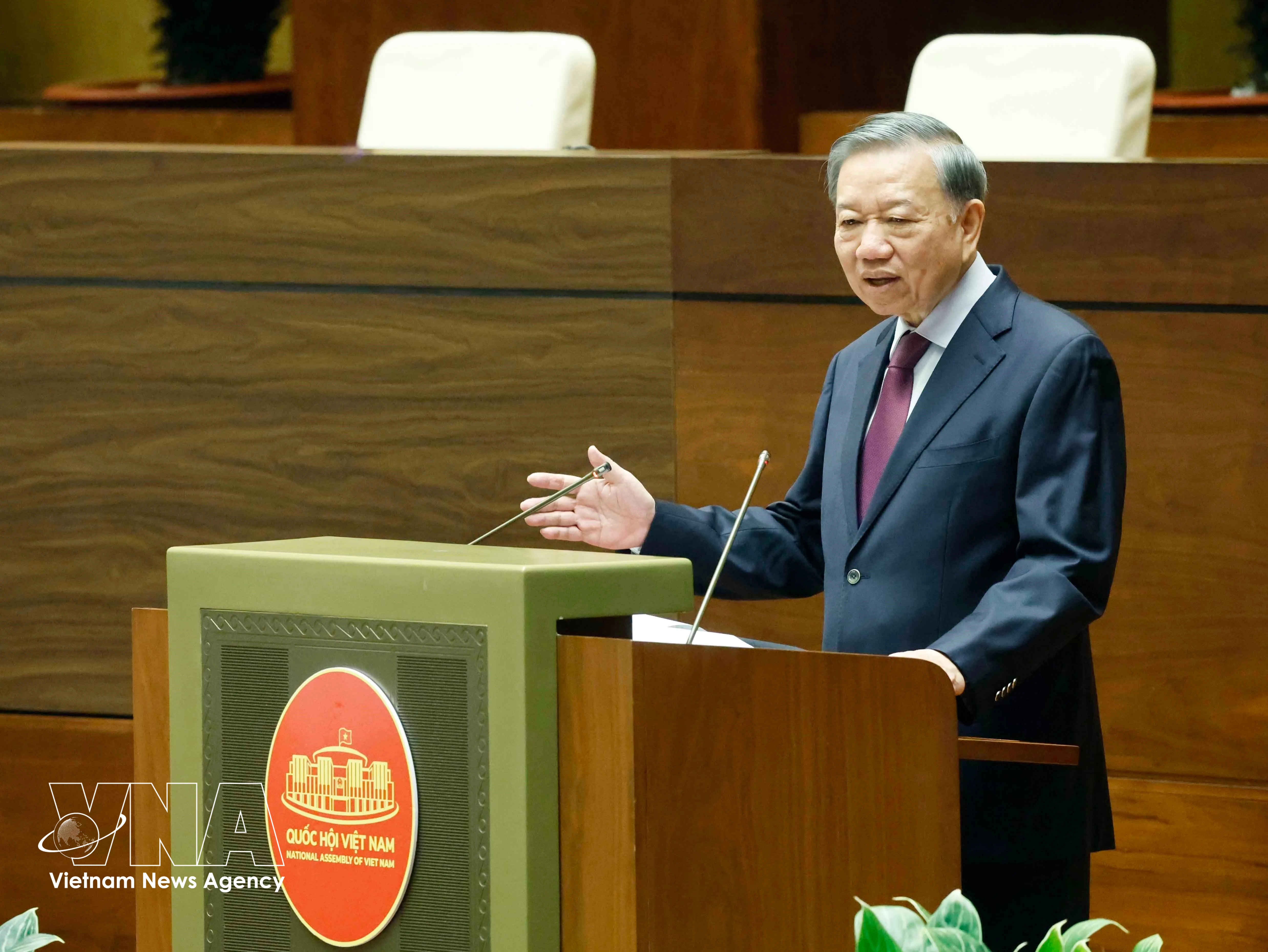 Party General Secretary and State President To Lam speaks at the national conference held on June 11 to disseminate and implement Politburo Resolution No. 06-NQ/TW. (Photo: VNA)
