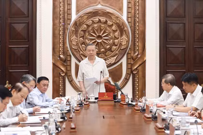 Party, State leader calls for consolidation of central steering committees on legal, judicial reform