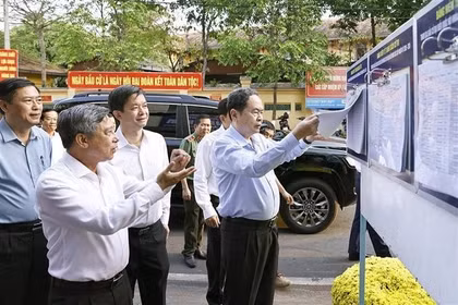 Top legislator urges Can Tho to step up technology application in election preparations