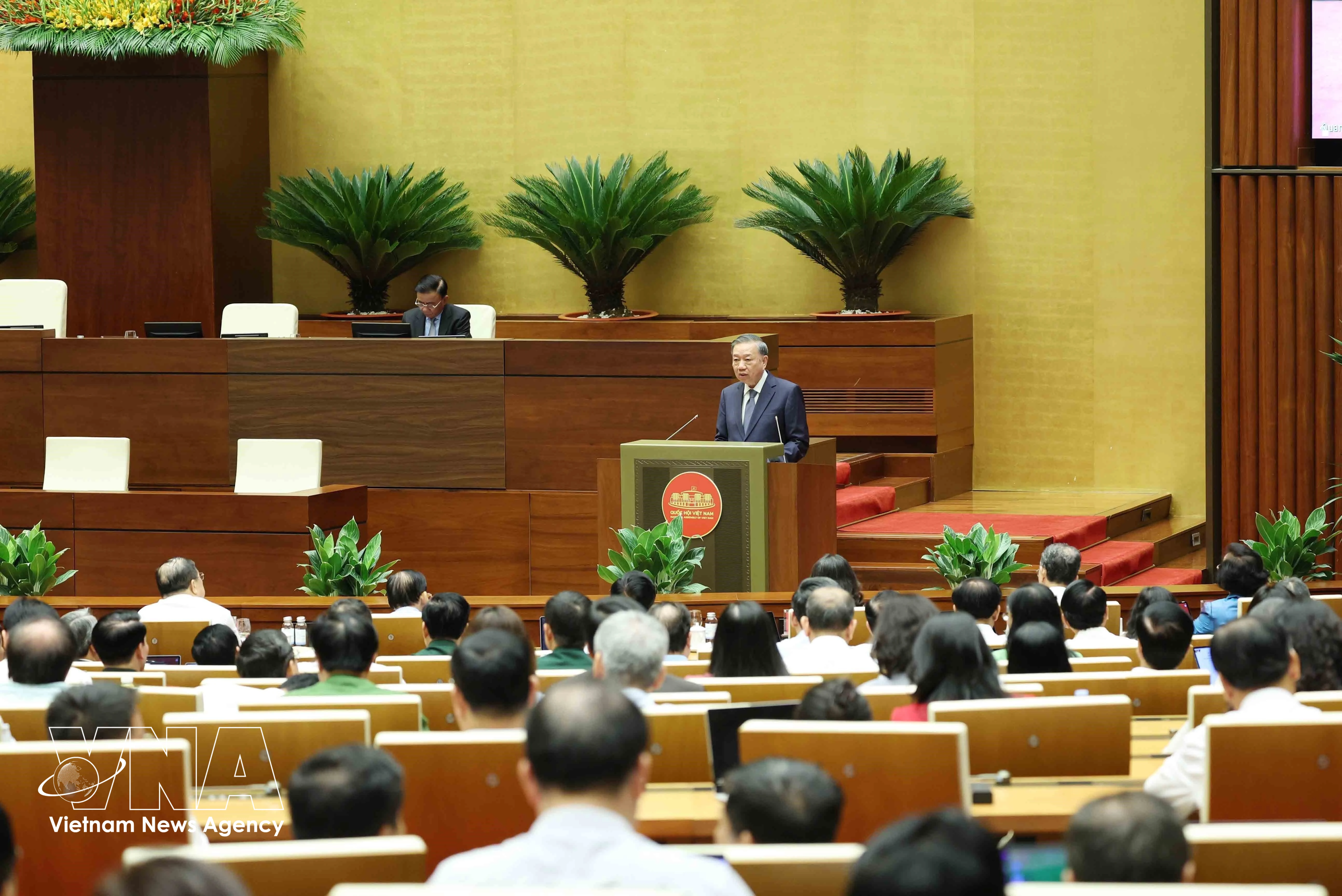 Party General Secretary and State President To Lam speaks at the conference. (Photo: VNA)